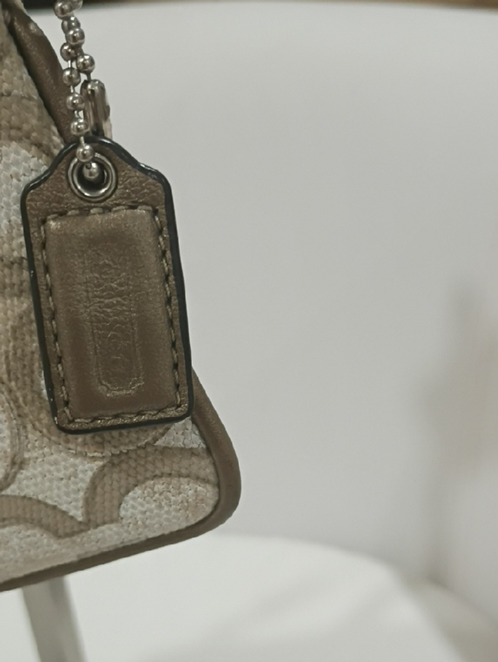 Coach OP Art Beige and Cream Signature Canvas Wristlet - Picture 4 of 5